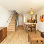 Emma Apartments- Self- Check -in شقة *