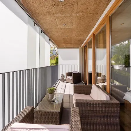 Emma Apartments-
