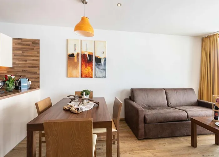 Emma Apartments- Self- Check -in