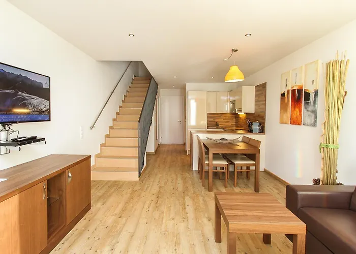 Emma Apartments- Self- Check -in 아파트 *